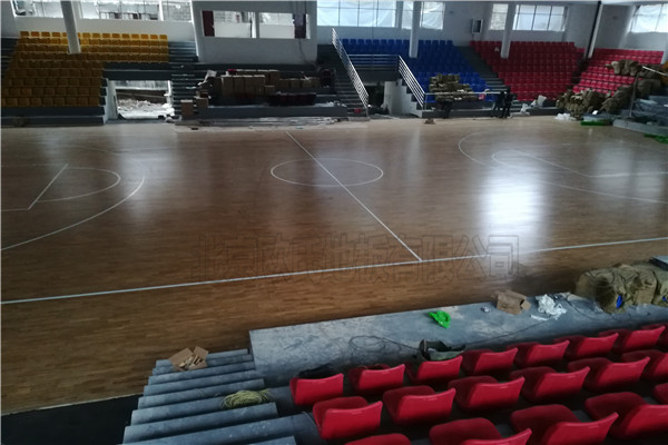 運(yùn)動(dòng)木地板